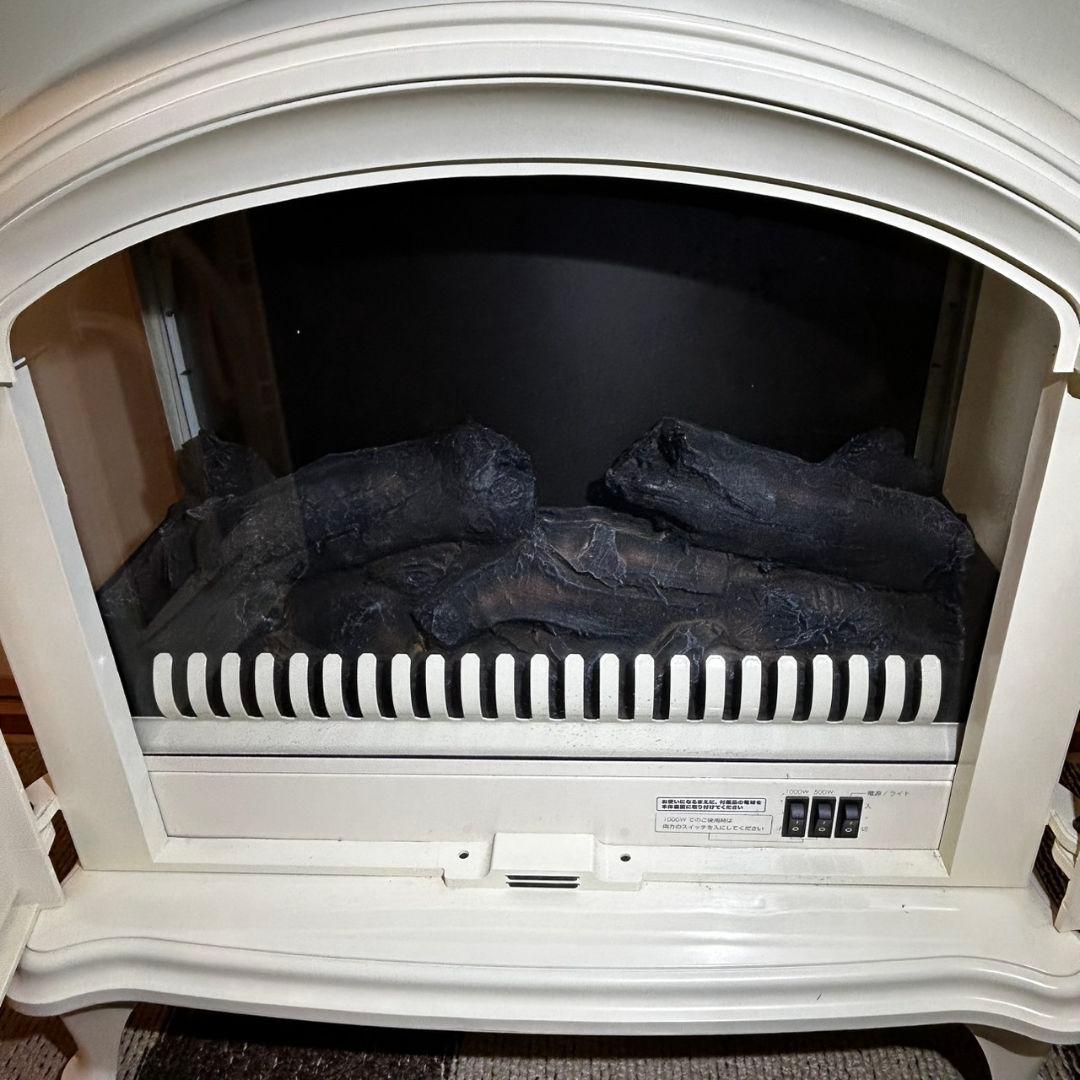 ニトリ ワイド暖炉型ファンヒーター アイボリー BLT-999B-3-IV