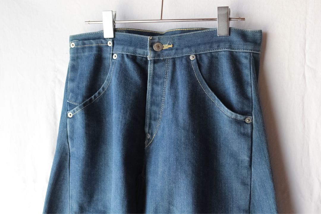 00s 初期 リーバイス エンジニアードジーンズ ルーズ 立体裁断デニム W28