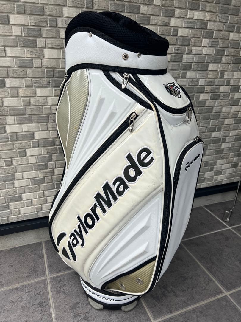 TaylorMade ホワイトキャディバッグ