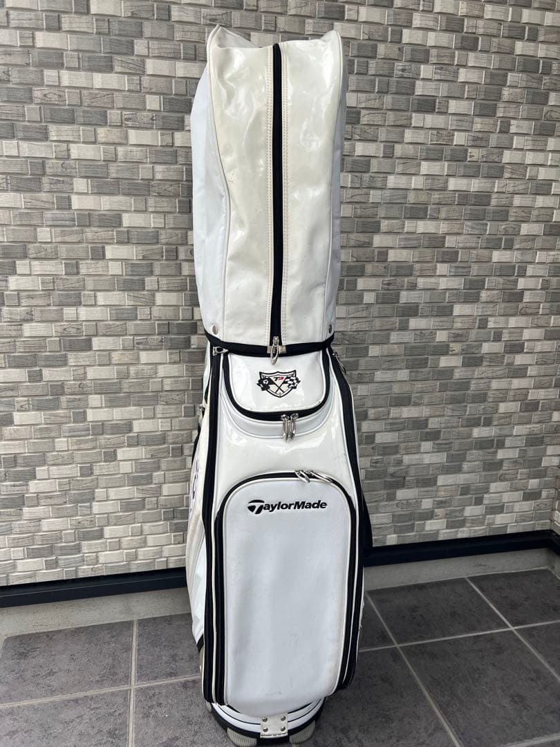 TaylorMade ホワイトキャディバッグ