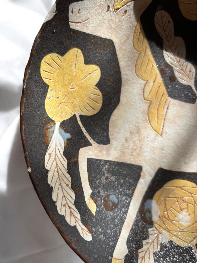 希少　鹿児島睦　KAGOSHIMA MAKOTO馬とお花のお皿一点もの器金継ぎ