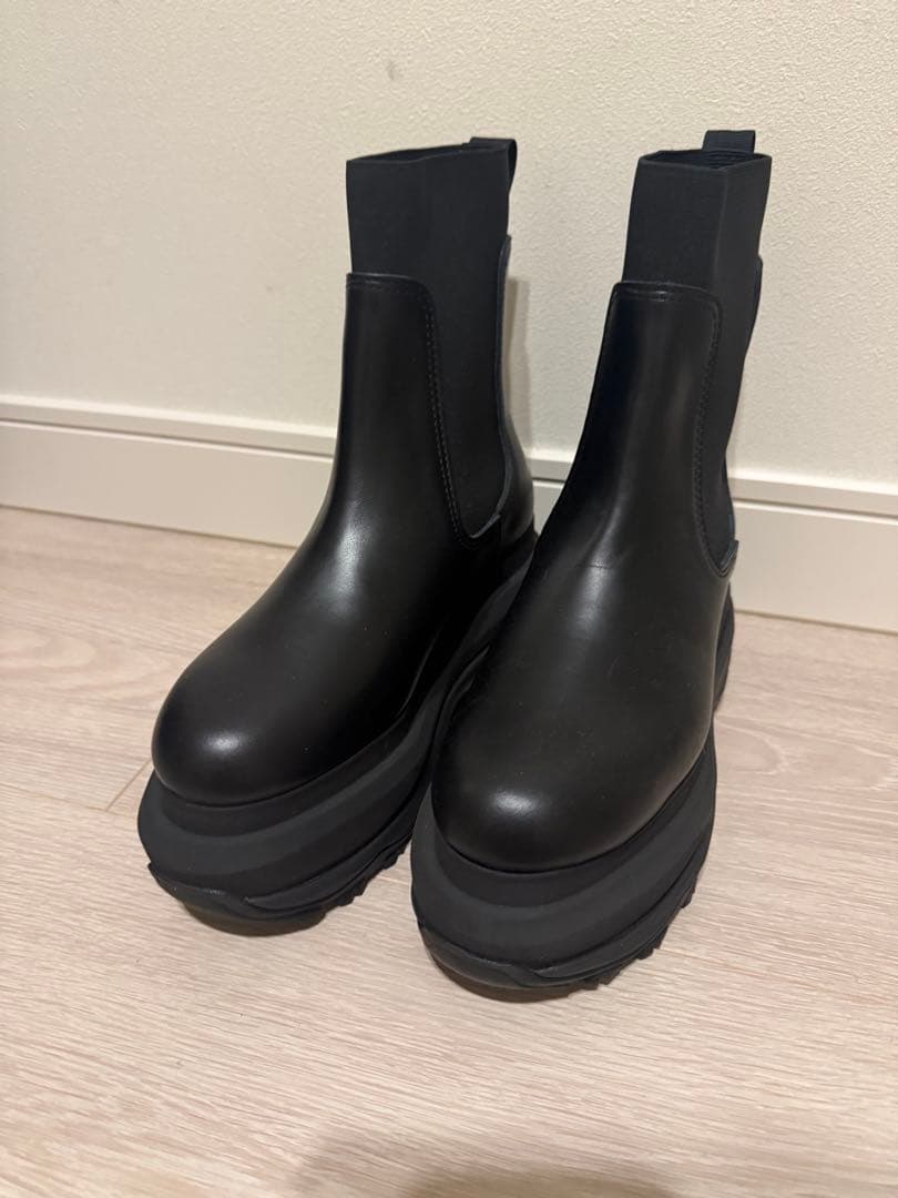 t*n様 Sacai チェルシーブーツ