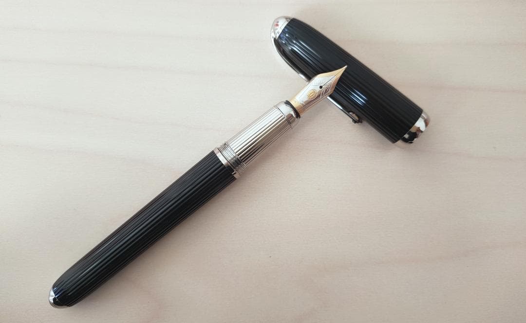 極美品　ルイ　カルティエ　18K　万年筆　プラチナフィニッシュ　ST170039