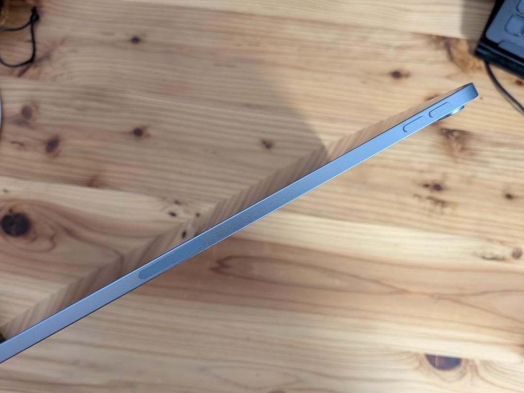 【美品】iPad Air (M2) 13インチ 128GB Wi-Fi