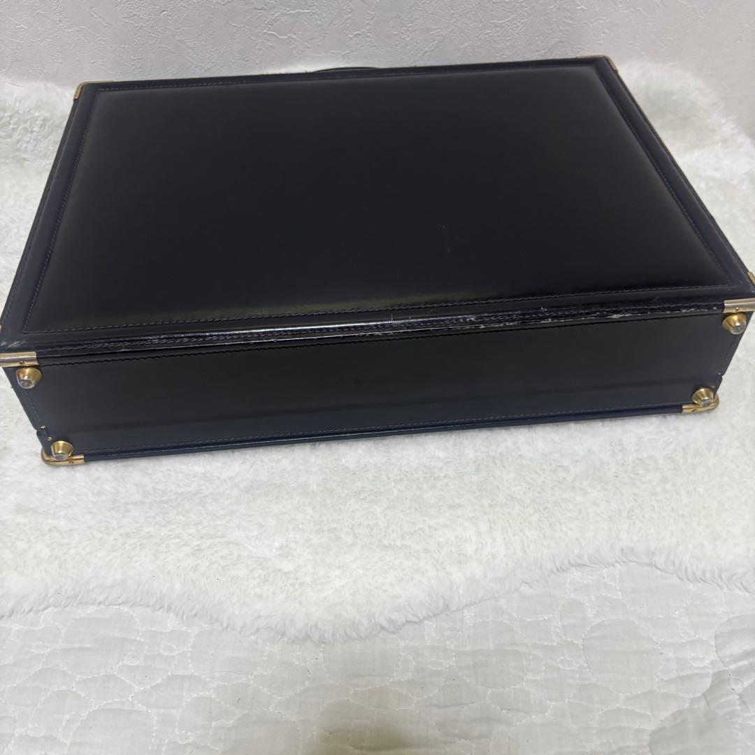 【希少】BALLY バリー　アタッシュケース　ビジネスバッグ　レザー　大容量