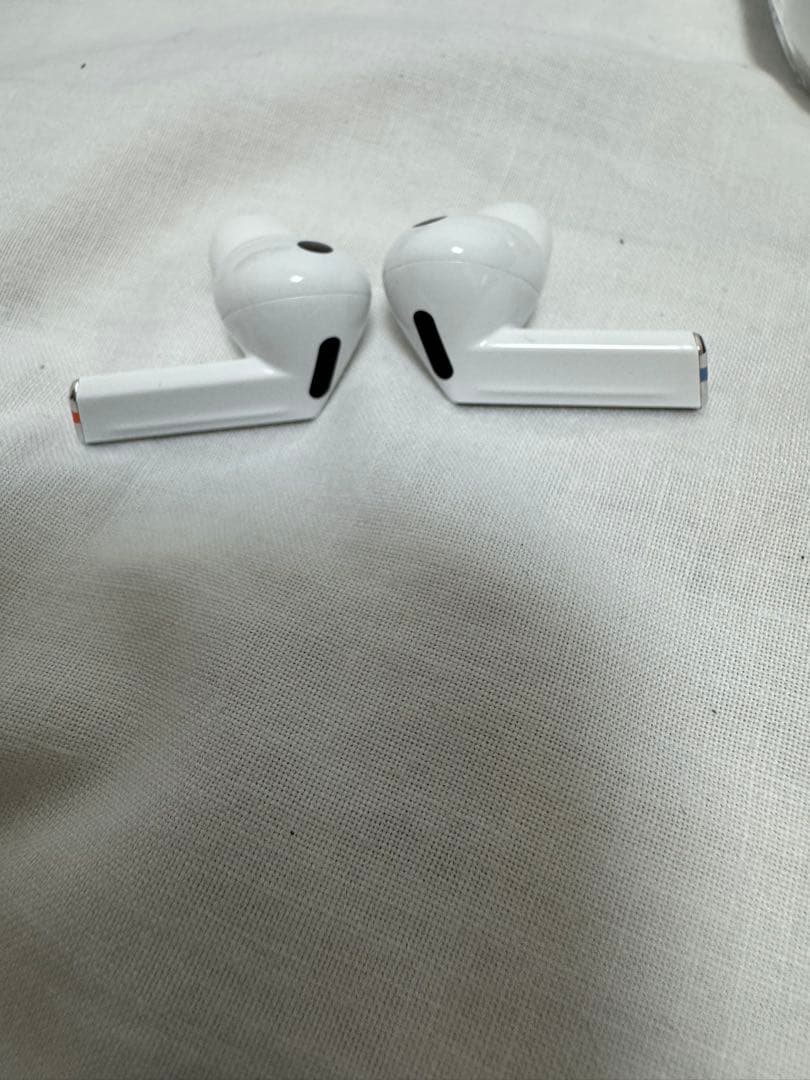 Samsung Galaxy Buds3 Pro ホワイト ケース付き