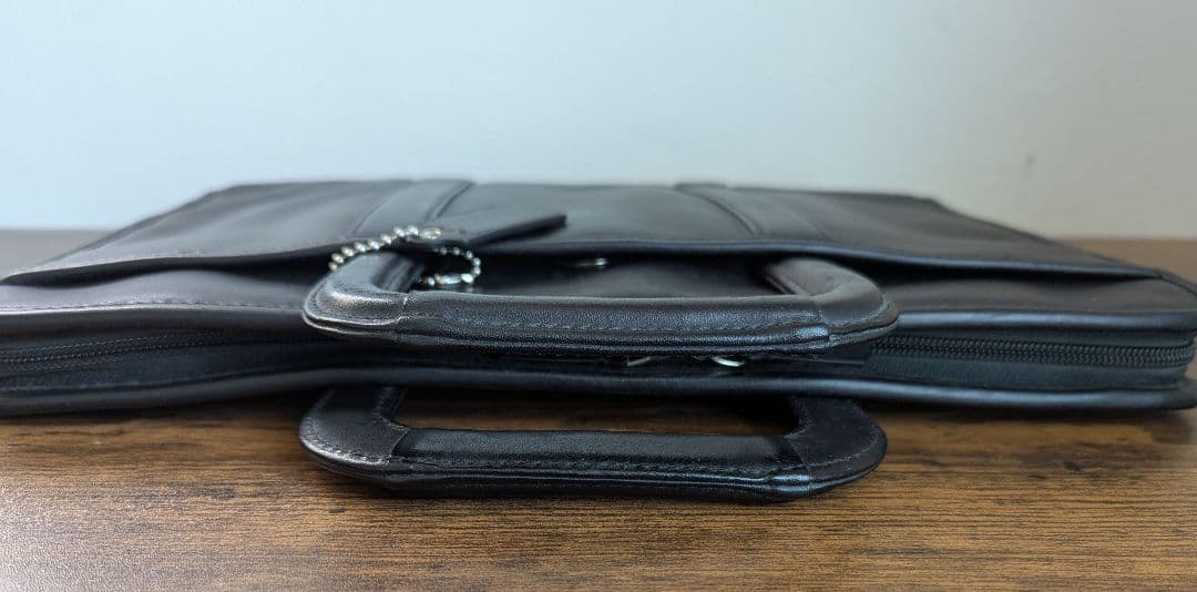 《 USED 》COACH ブラック レザービジネスバッグ