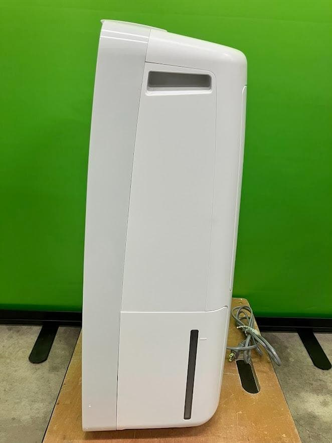 美品　SHARP 除湿機 CV-R120-W ホワイト タンク式 　２０２４年製