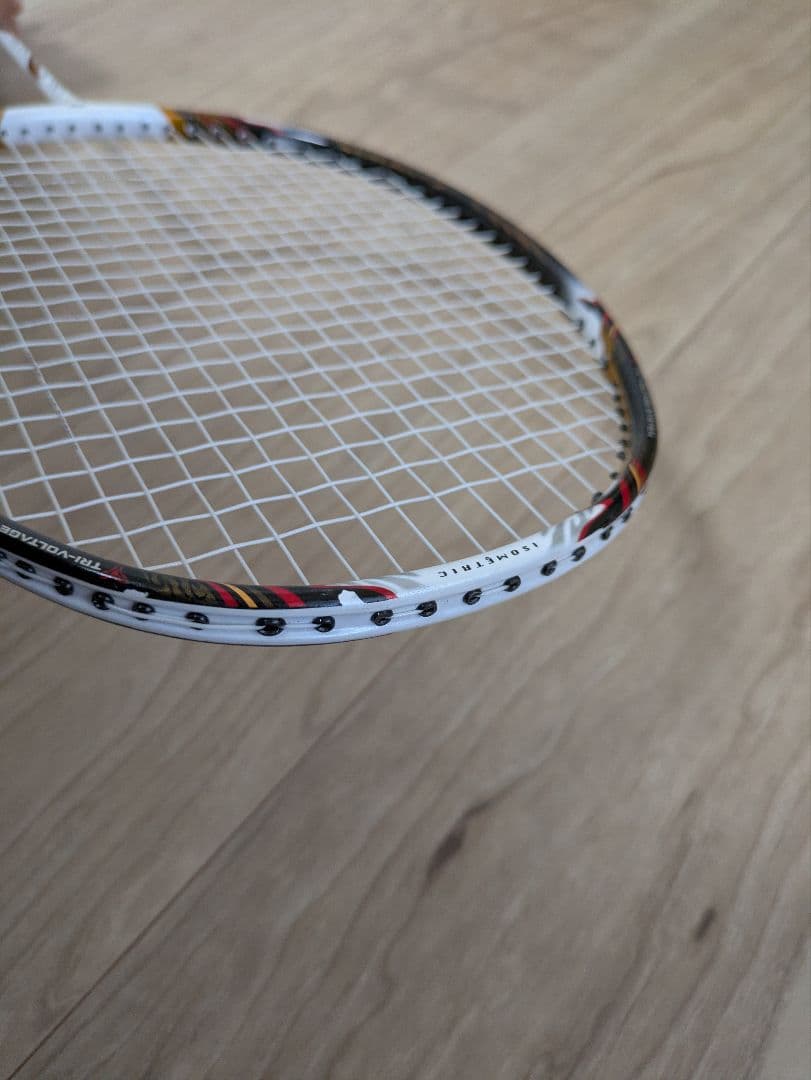 YONEX　VOLTRIC80