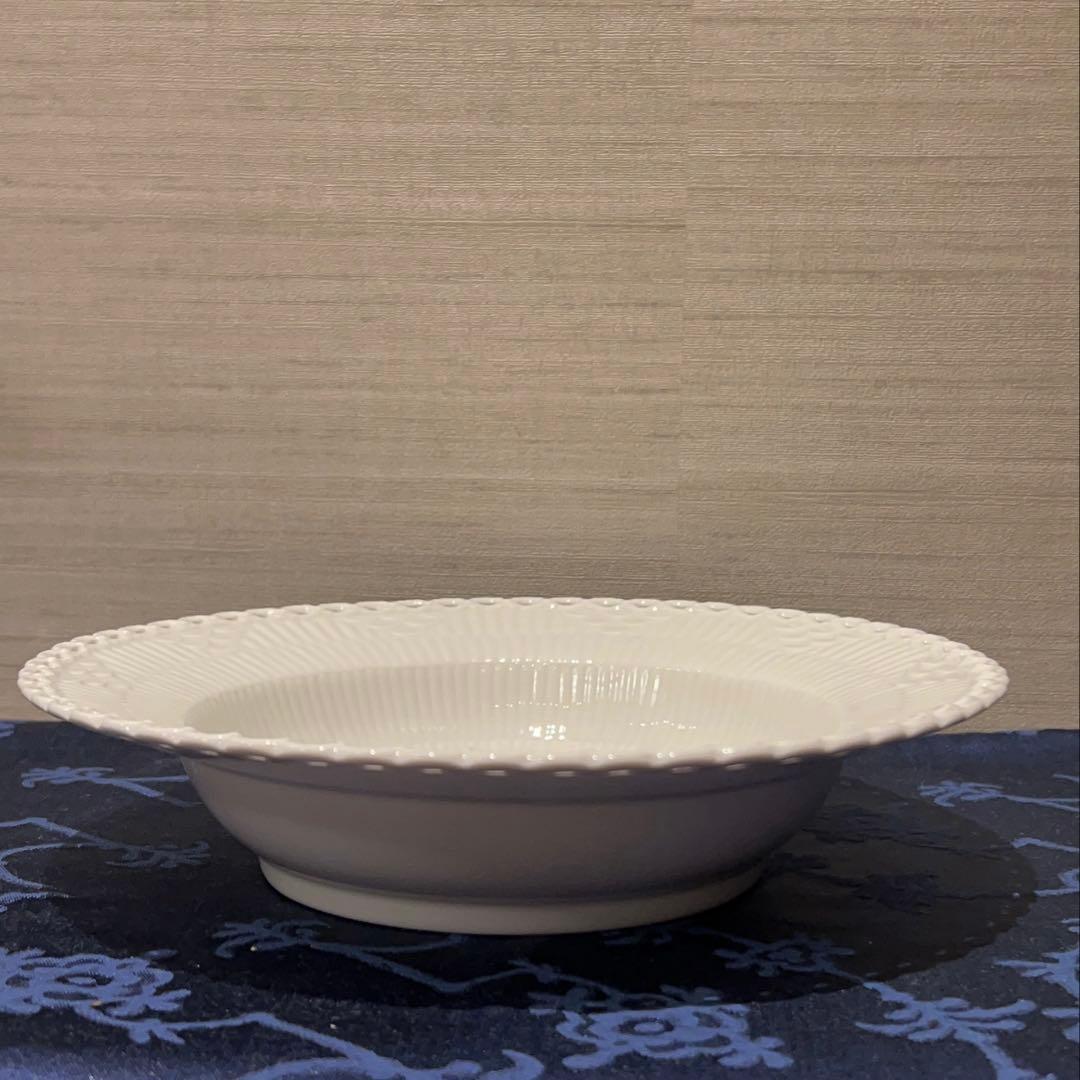 ロイヤルコペンハーゲン　ホワイトフルーテッドフルレース　プレート