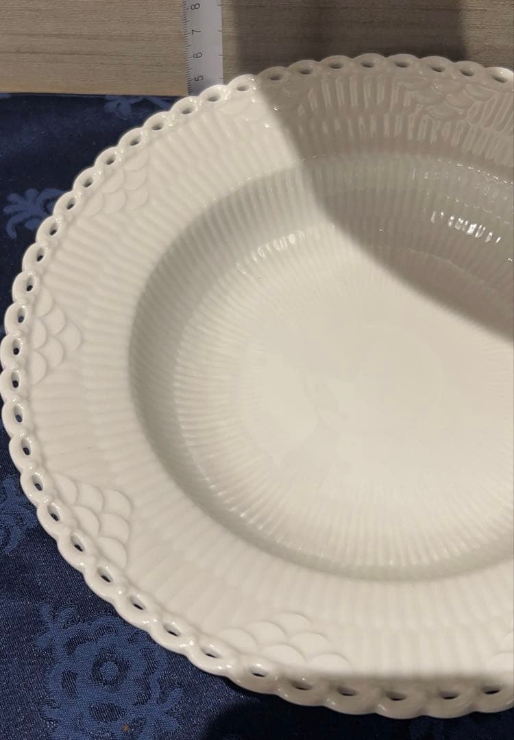 ロイヤルコペンハーゲン　ホワイトフルーテッドフルレース　プレート