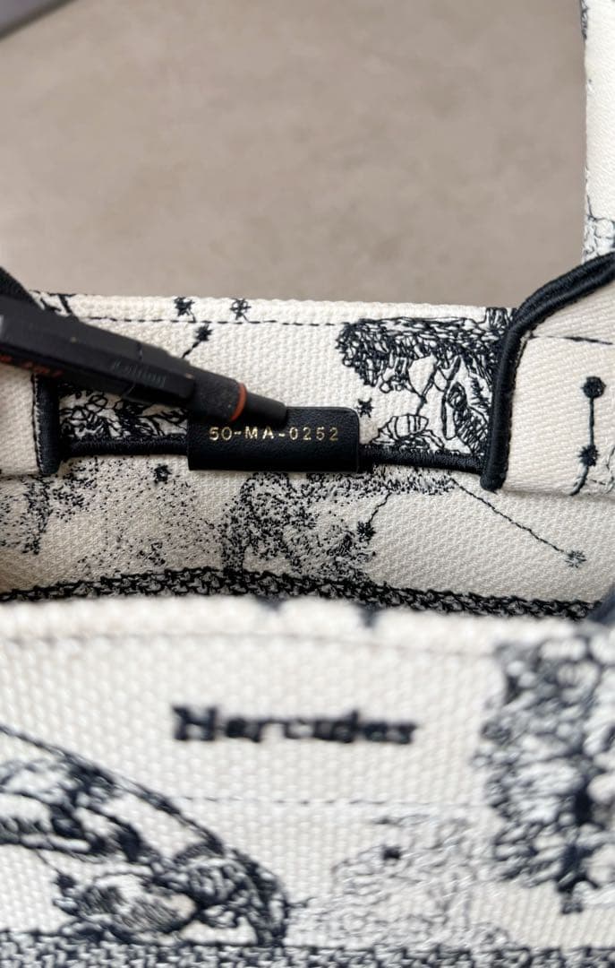 極美✨ ディオール ブックトート スモールバッグ ゾディアック エンブロイダリー