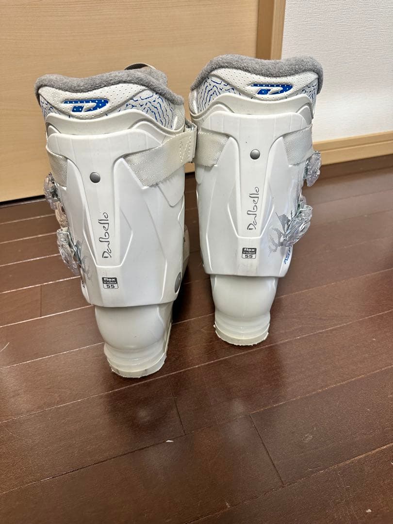 Dalbello Aspire 女性用スキーブーツ 希少ホワイト