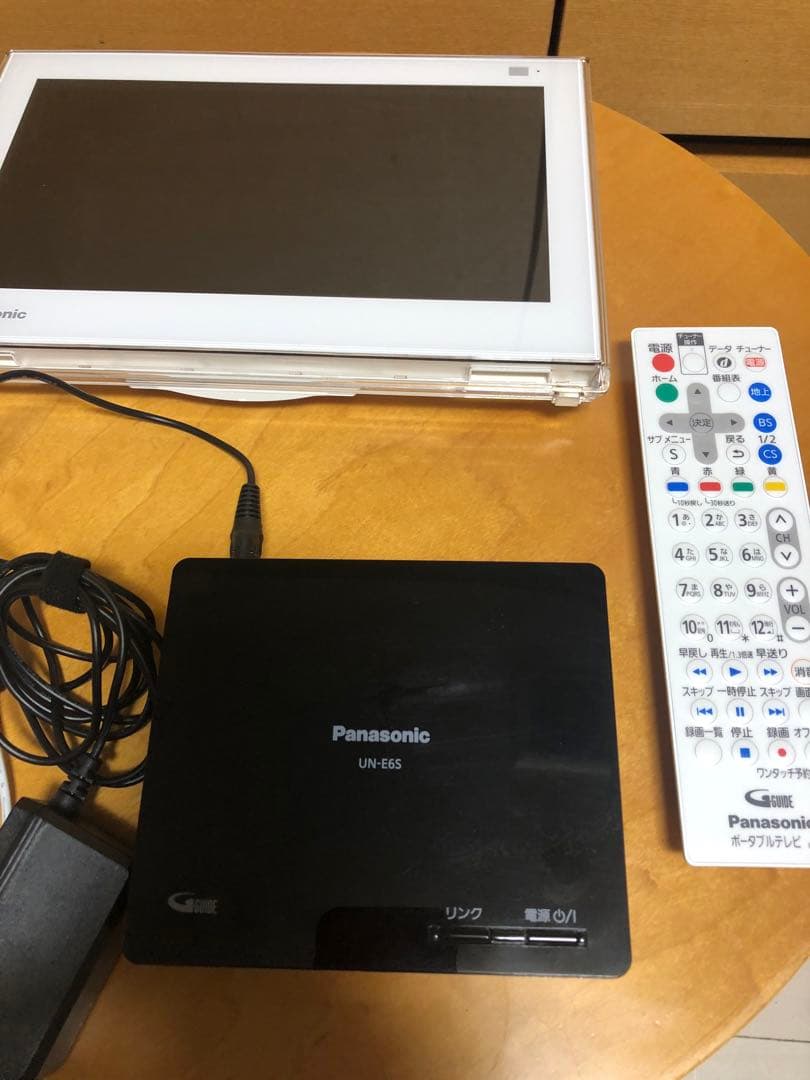 Panasonic「プライベート・ビエラ」10型ポータブルテレビ