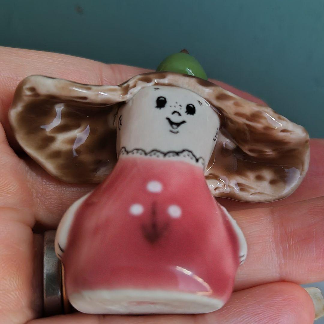 うえのえみ　陶人形　洋ナシ　ラフランス　女の子　置物