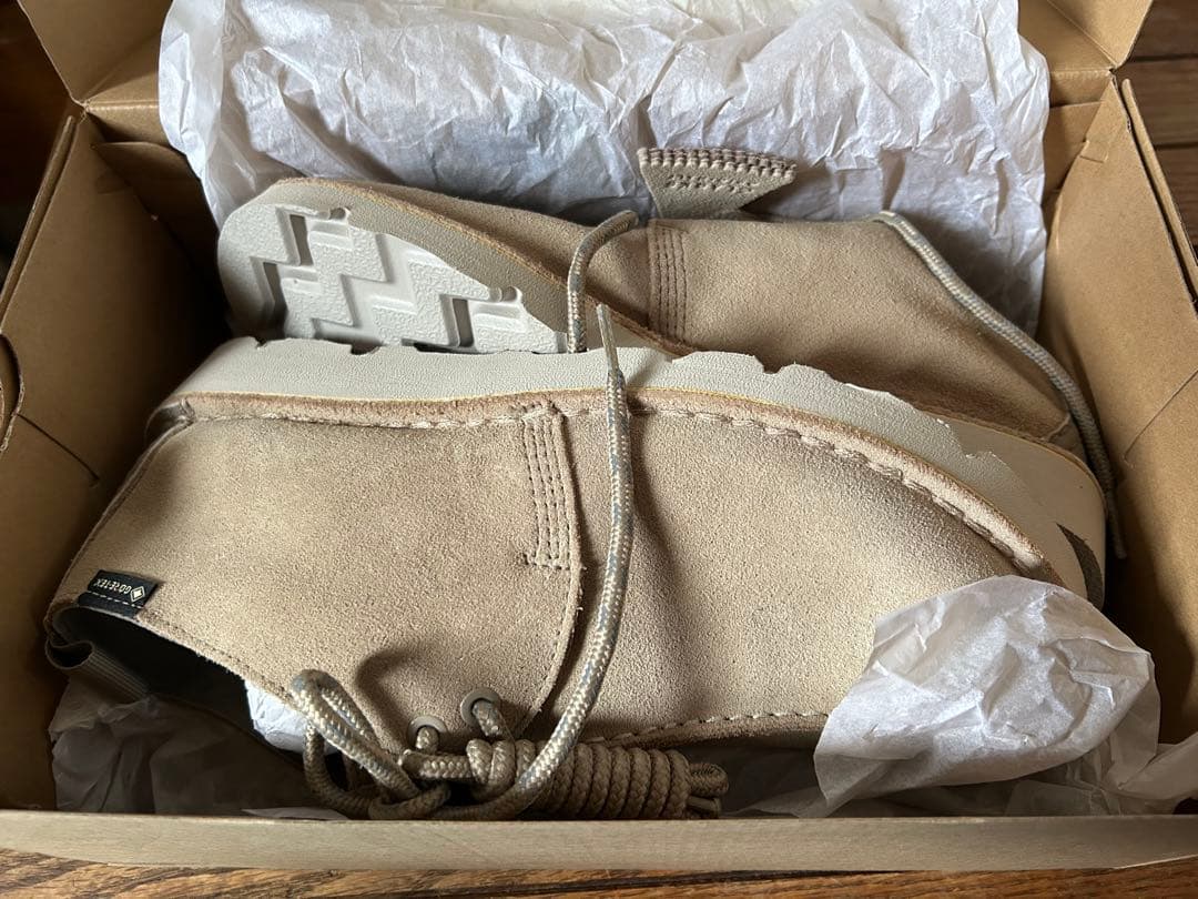 【未使用】Clarks ORIGINALSベージュ26cm ワラビーゴアテックス