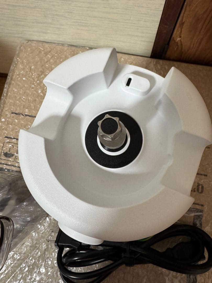 Hurom ジューサー ホワイト スロージューサー H310A ホワイト 美品