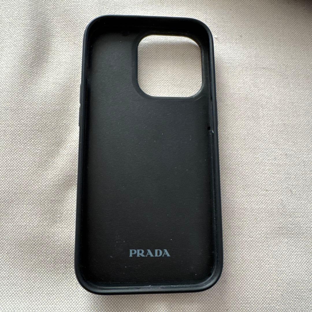 PRADA iPhoneケース　14PRO 15PRO