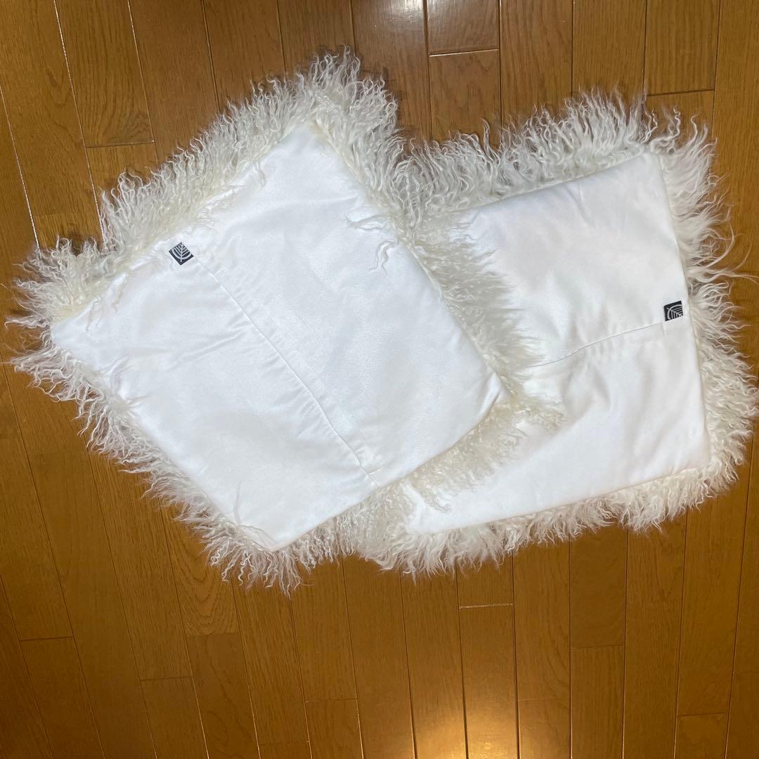 【美品】ファー毛皮、クッションカバーオフホワイト￼ 2枚組み