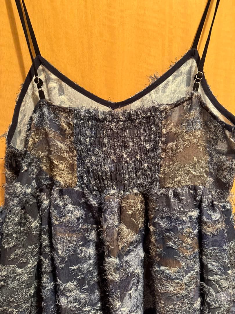 トップス AMERI MEDI RACHEL FLUFFY ART CAMISOL