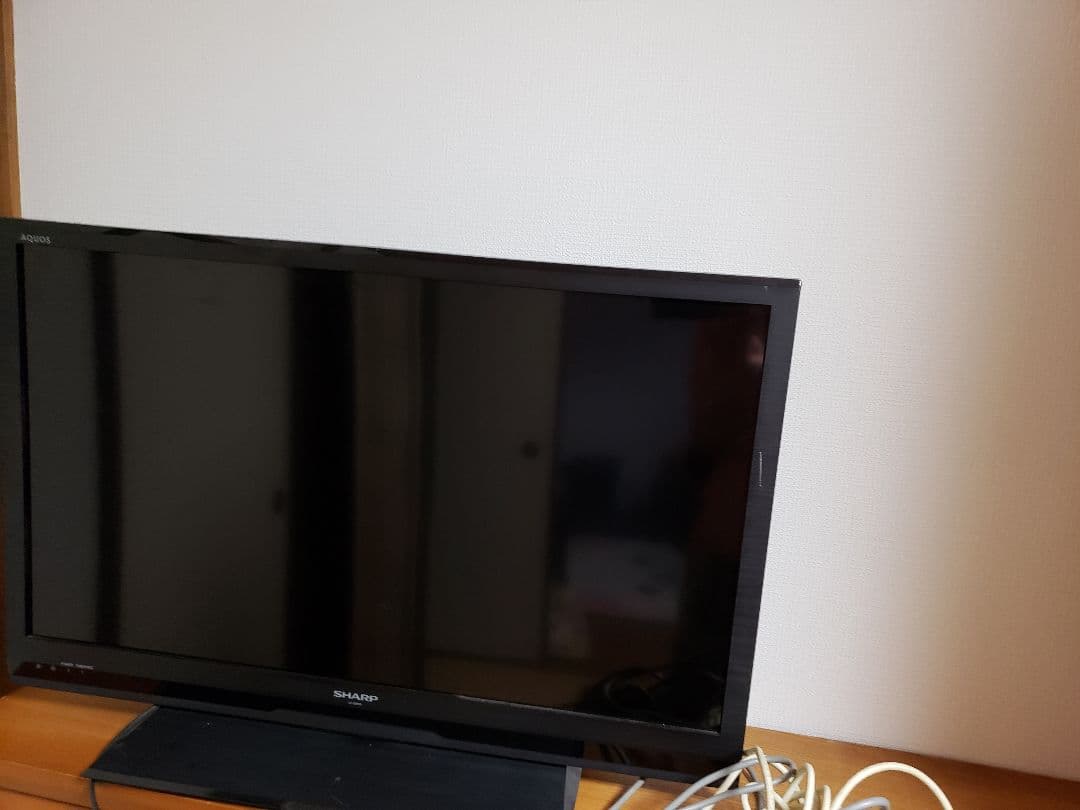 AQUOS2013年制【　TV　】　(￣　*)