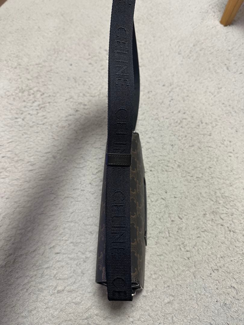 現行品！極美品！CELINEトリオンフ ショルダーバッグ メッセンジャーバッグ