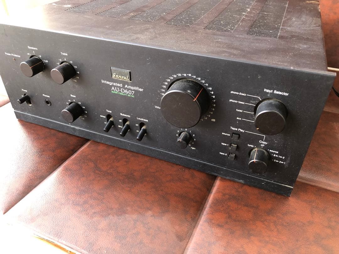 SANSUI AU-D607 プリメインアンプジャンク(J70)