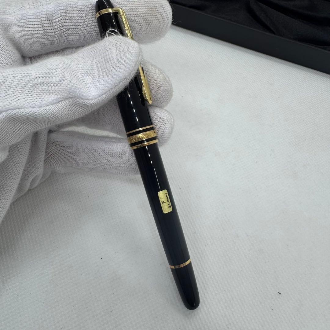 MONT BLANC 黒 万年筆 専用ケース付き