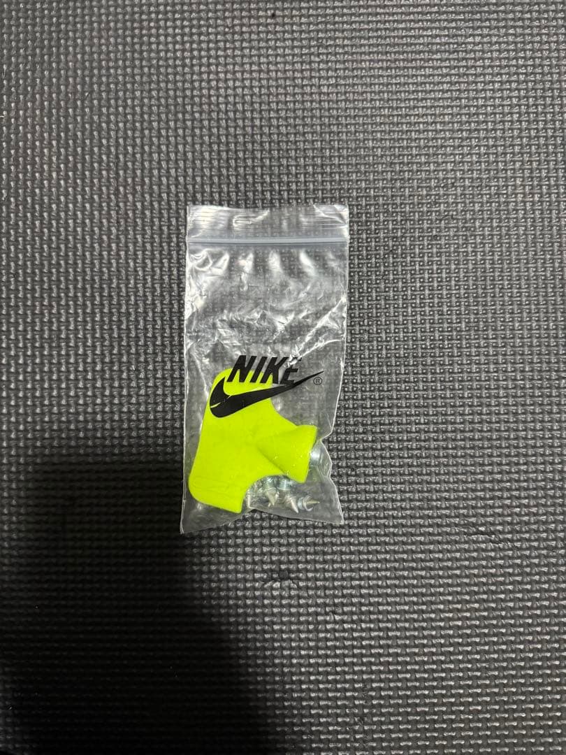 ナイキ　マックスフライ　モアテン黒