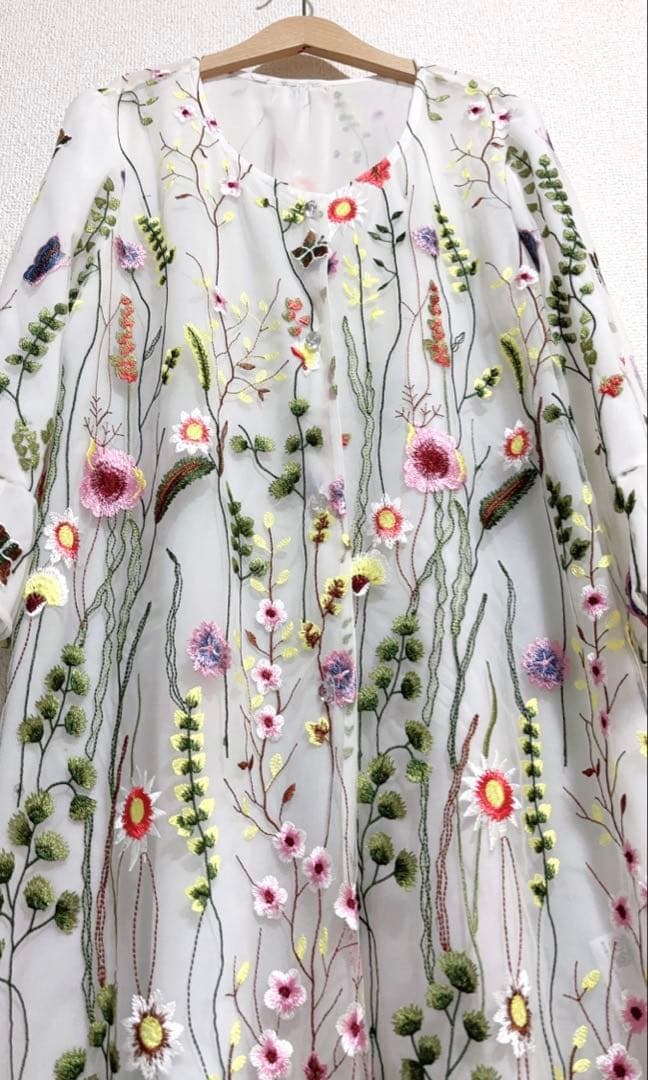 極美品　英国王室御用達オースチンリード AUSTIN REED 花柄総刺繍ワンピ