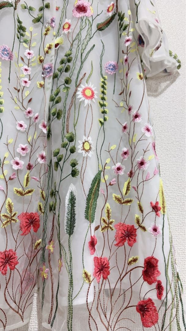 極美品　英国王室御用達オースチンリード AUSTIN REED 花柄総刺繍ワンピ