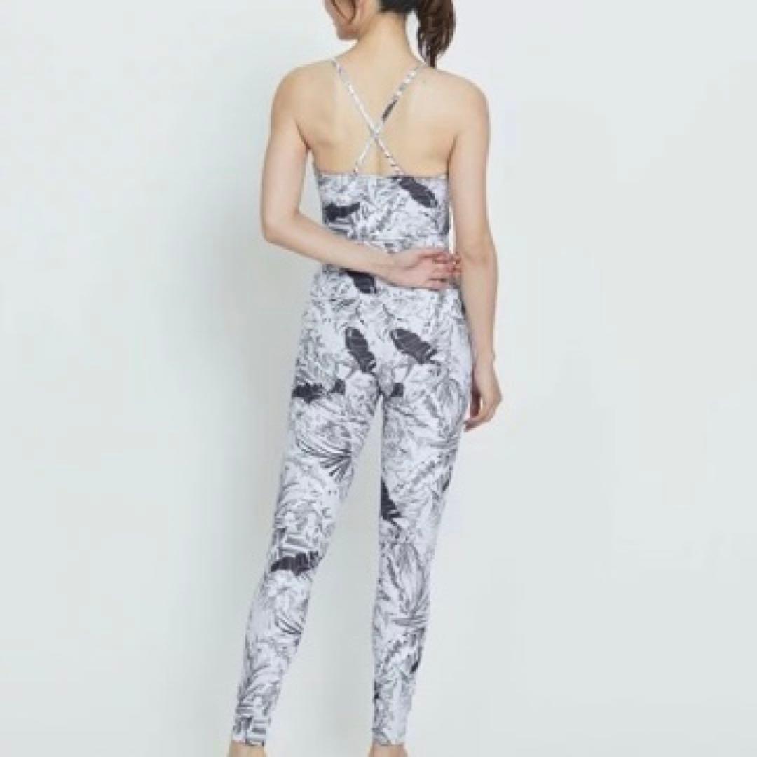 ジュリエ セットアップ ブラトップ レギンス 0 ヨガウェア カップ付き