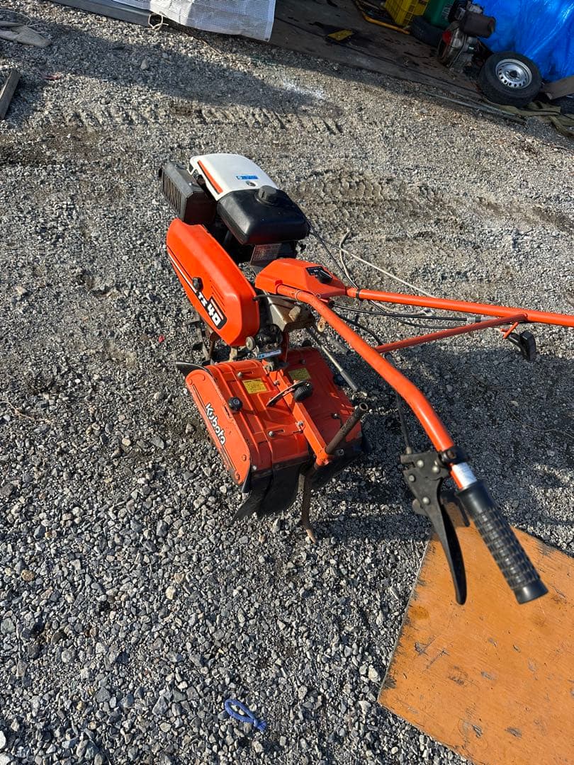 一輪タイヤ　クボタ 管理機 TS40 家庭菜園 直接引取り限定　 耕運機