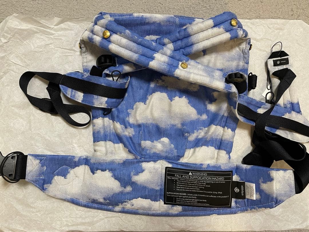 artipoppe アーティポッペ　ザイガイスト スカイ（リネン）抱っこ紐