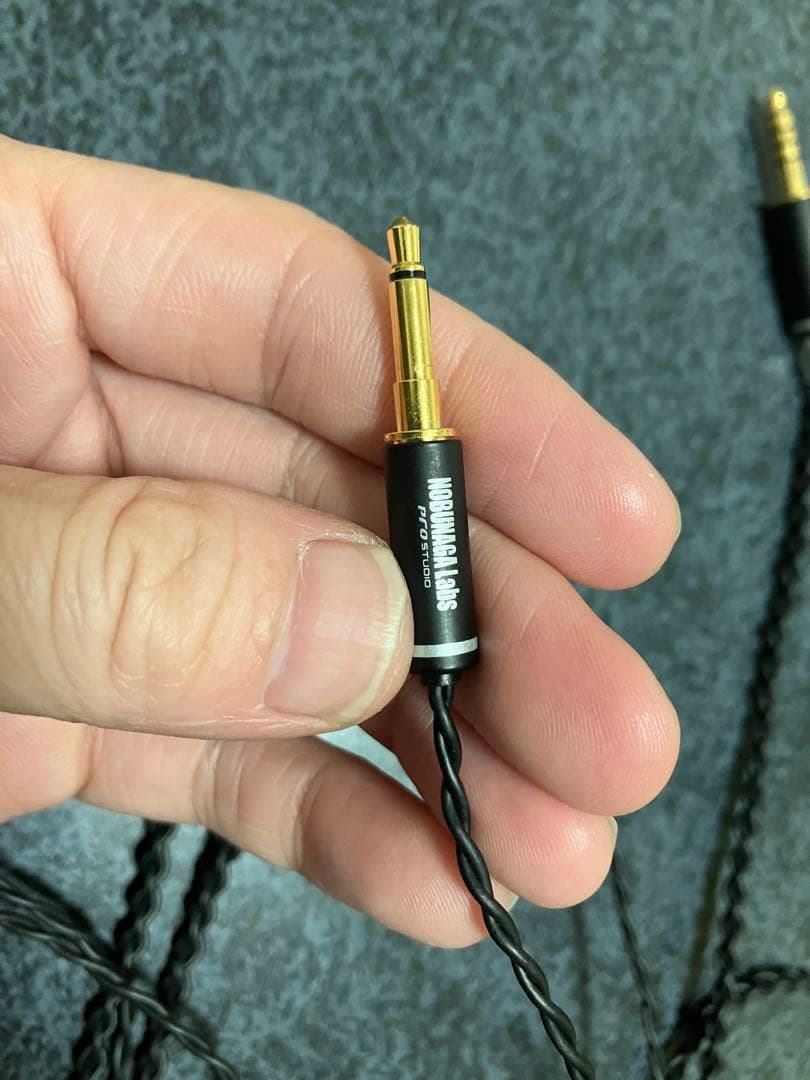 霧降 (Kirifuri) 4.4mm5極バランス/3.5mm2極モノラルミニ