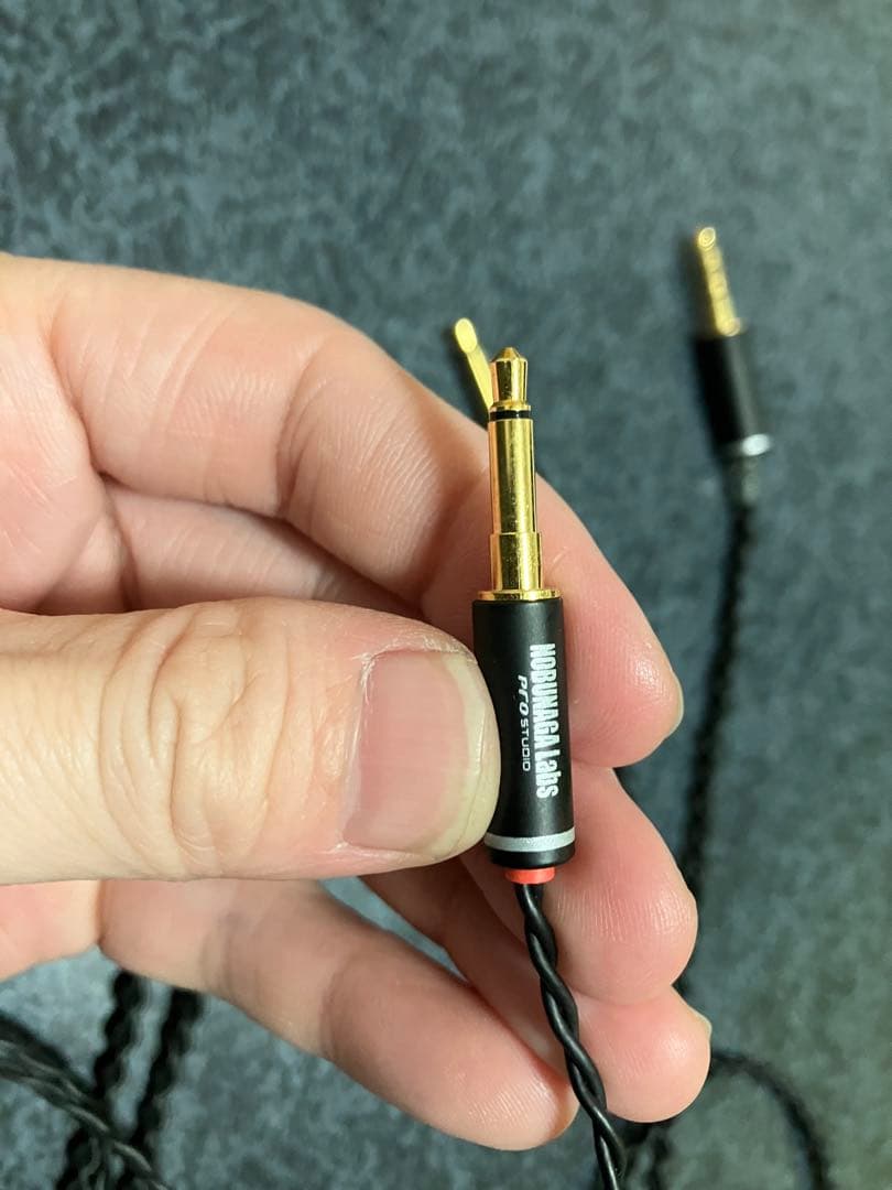 霧降 (Kirifuri) 4.4mm5極バランス/3.5mm2極モノラルミニ