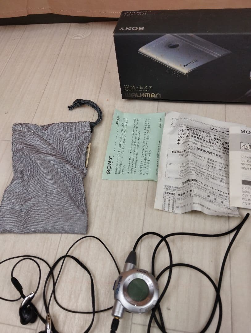 SONY　WM-EX7　ウォークマン　通電確認済　難あり　現状品