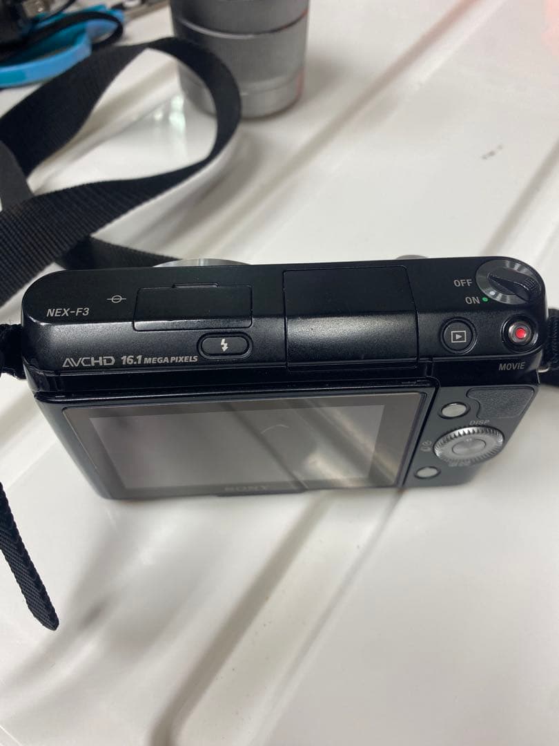 SONY α NEX-F3