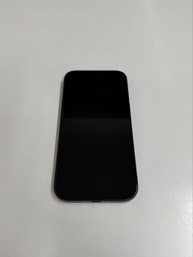 iPhone 15 256GB 本体 SIMフリー 美品　ブラック