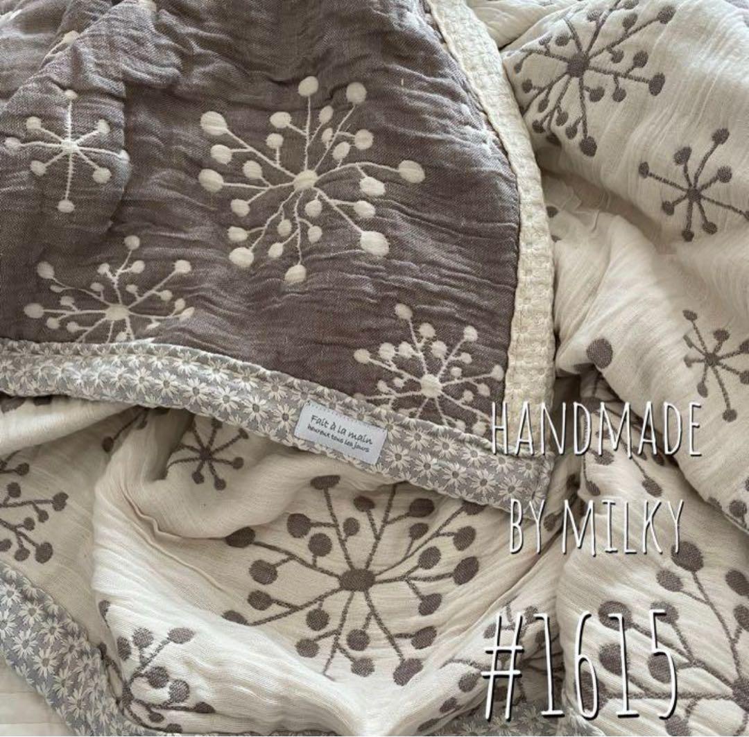 いちご様❤オーダーページ　ハンドメイド　ガーゼケット　シングル