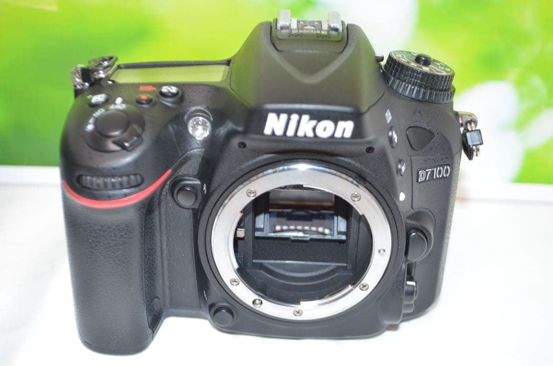 美品 ニコン Nikon D7100☆スマホに転送可♪☆ダブルレンズ☆本格一眼