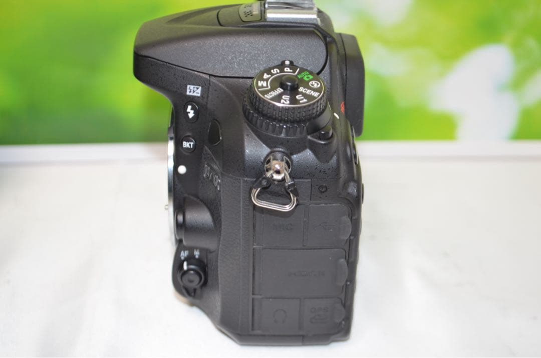 美品 ニコン Nikon D7100☆スマホに転送可♪☆ダブルレンズ☆本格一眼