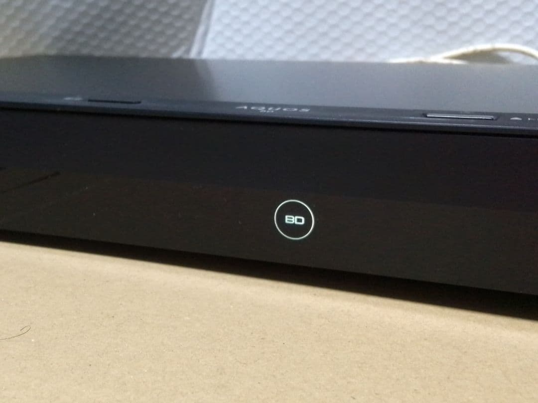 即発送!使用頻度少の完動美品！アクオス2B-C10DW1ブルーレイレコーダー