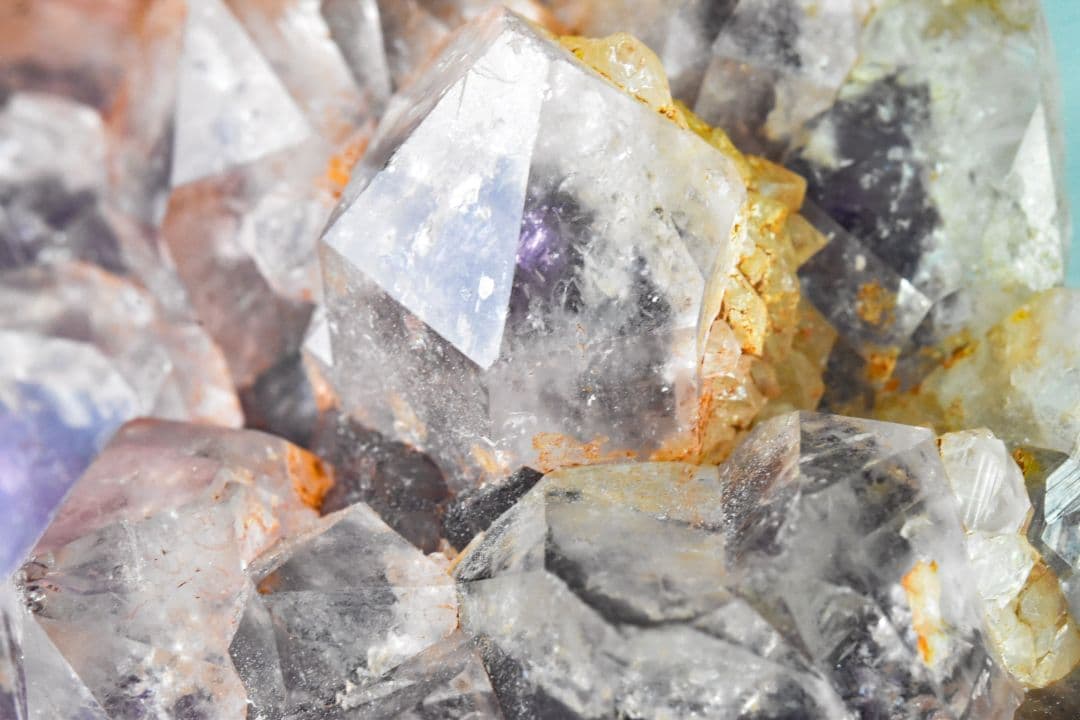 ザンビア産 ホワイトキャップアメジストクラスター