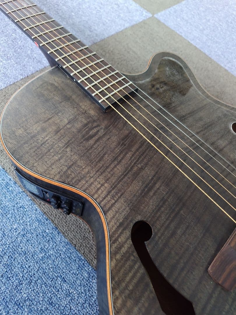「順次値下げ」少使用(美品)アリア「Fホールエレアコ」ギター