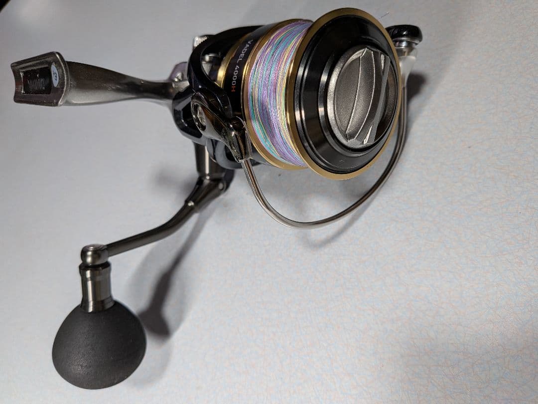 VADEL 4000H スピニングリール