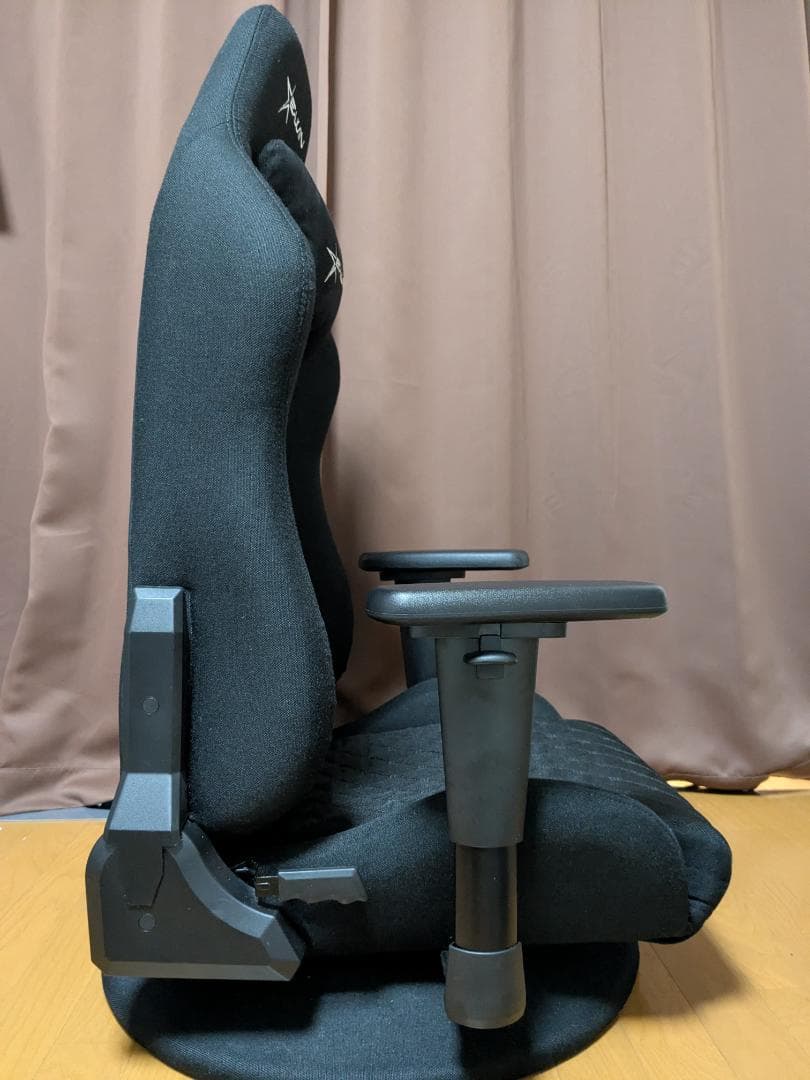 E-WIN ゲーミング座椅子 Z9-BK