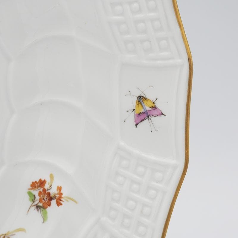 マイセン ノイブランデンシュタイン フラワーブーケと昆虫 24.5cm #5