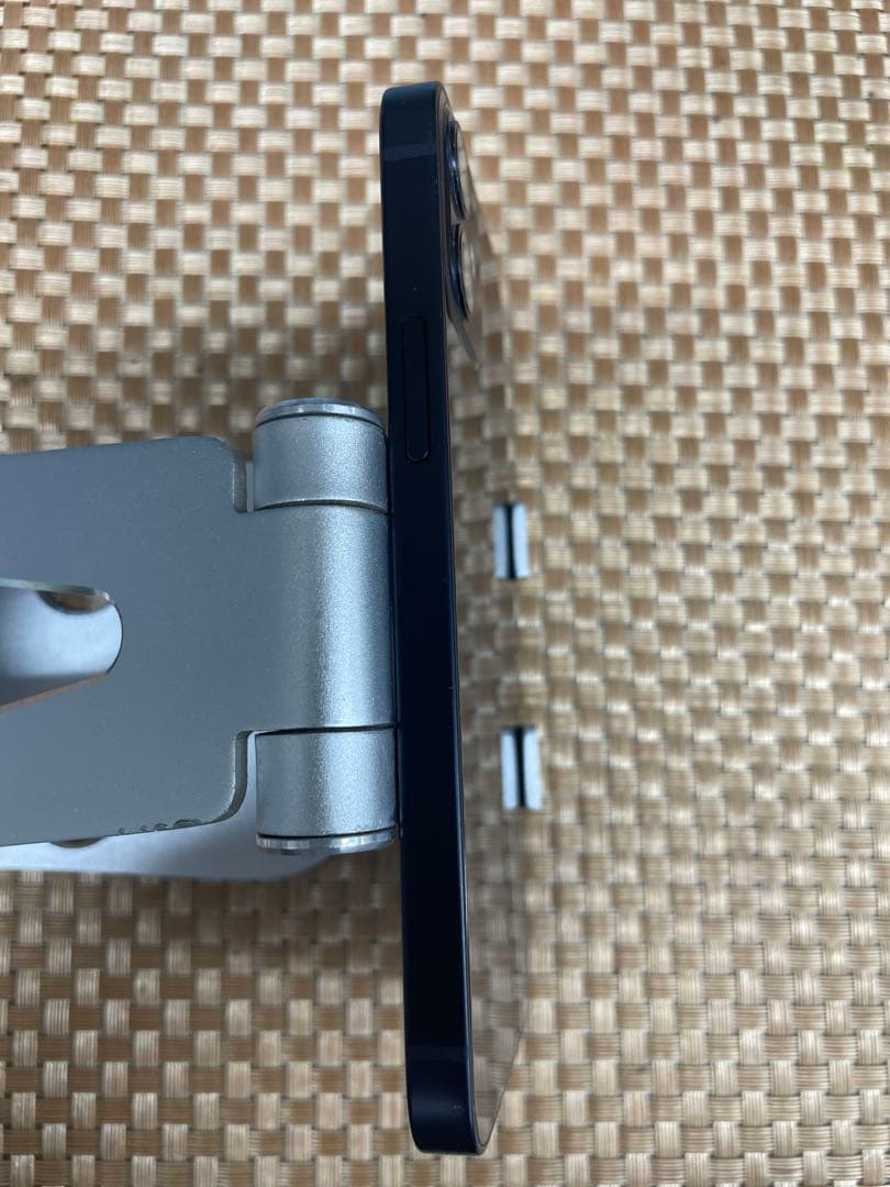 iPhone 12 mini 256 GBブラックSIMフリー【8530】