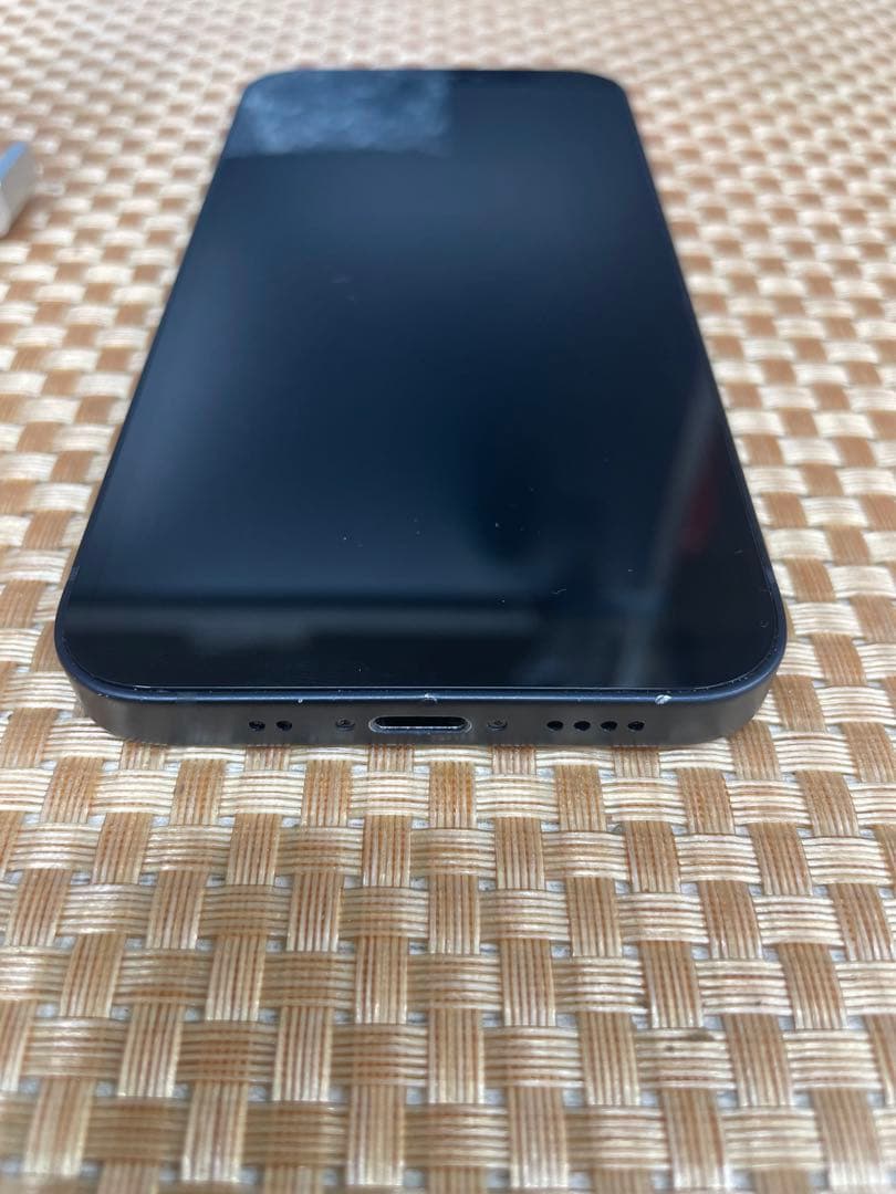 iPhone 12 mini 256 GBブラックSIMフリー【8530】